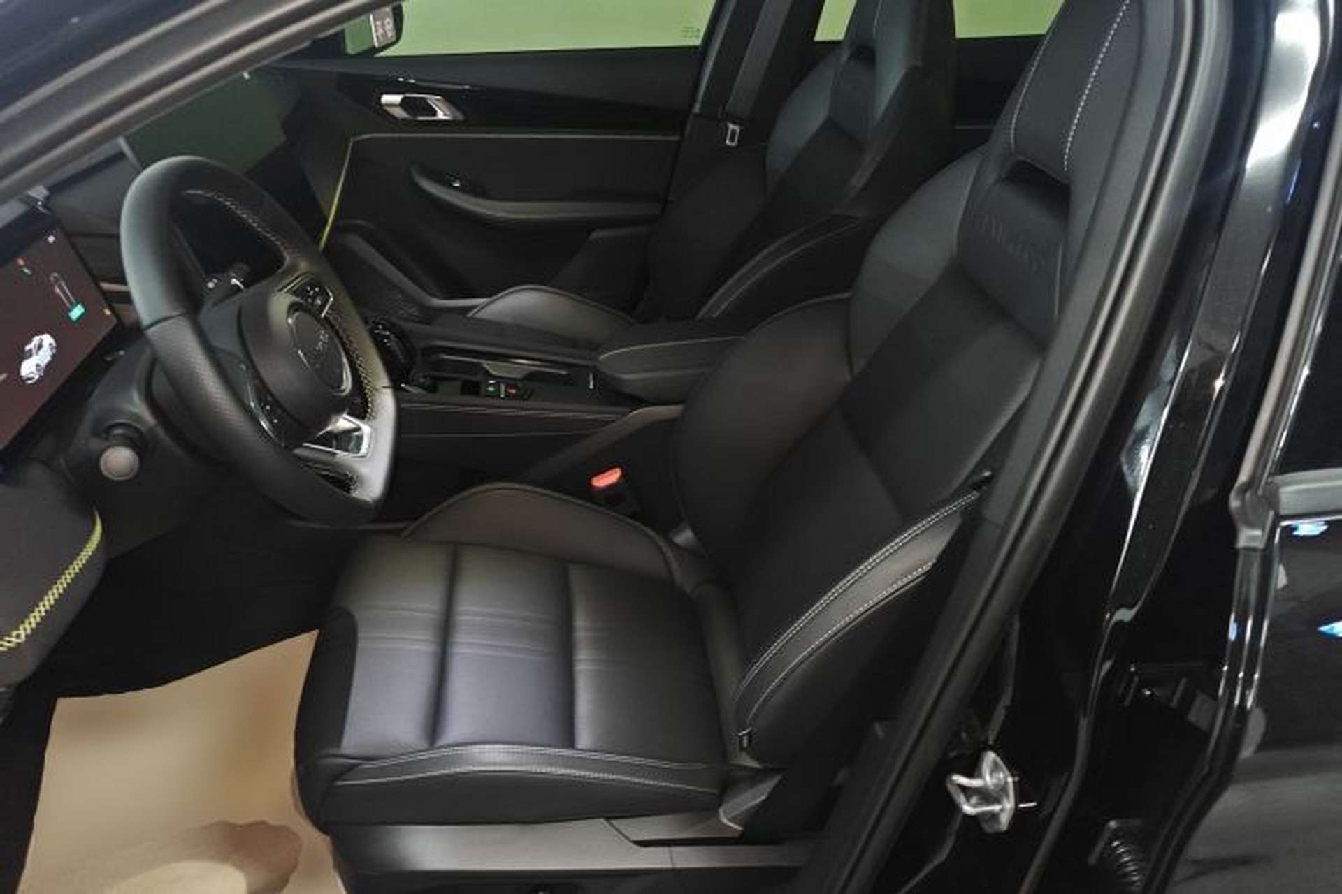 Used Lynk & Co 03 2026 Model 1.5TD DCT Pro Left Front Seat