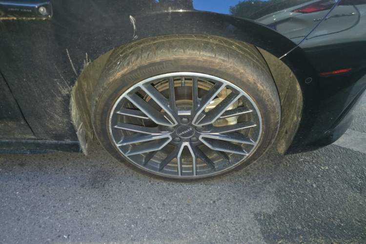 Used Lynk & Co 03 2026 Model 2.0TD Automatic Ultra Right Front Wheel Hub