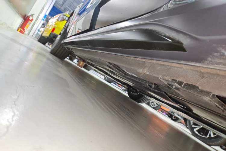 Used Lynk & Co 03 2026 Model 1.5TD DCT Halo Left Side Sill