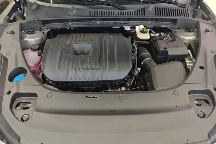 Used Lynk & Co 03 2026 Model 2.0TD Automatic Ultra Engine Bay