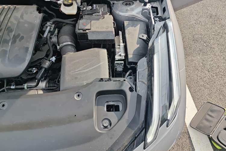 Used Lynk & Co 03 2026 Model 2.0TD Automatic Ultra Engine Bay Left