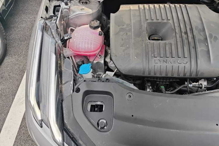 Used Lynk & Co 03 2026 Model 2.0TD Automatic Ultra Engine Bay Right