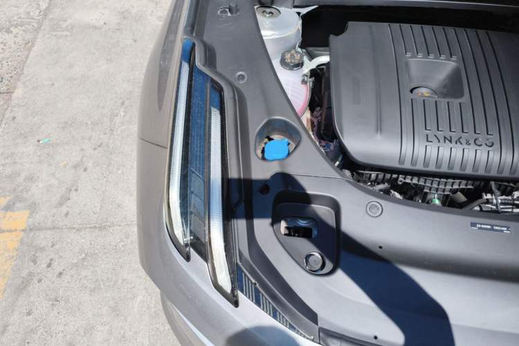 Used Lynk & Co 03 2026 Model 2.0TD Automatic Ultra Engine Bay Right