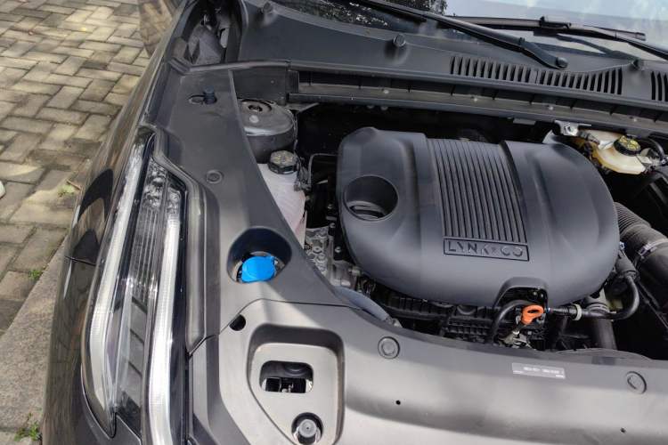Used Lynk & Co 03 2026 Model 1.5TD DCT Pro Engine Bay Right
