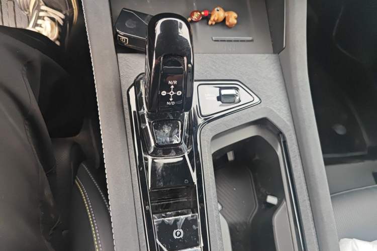 Used Lynk & Co 03 2026 Model 2.0TD Automatic Ultra Gear Lever