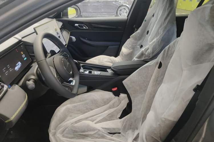 Used Lynk & Co 03 2026 Model 2.0TD Automatic Ultra Left Front Seat