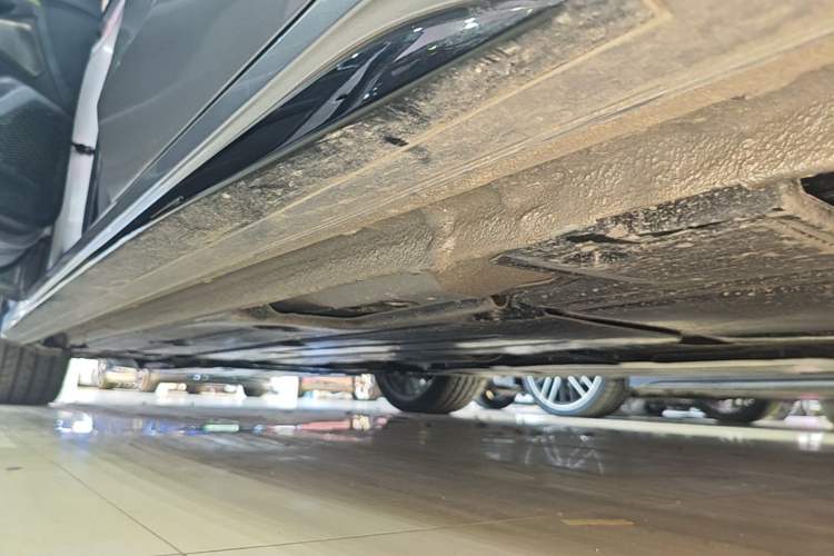 Used Lynk & Co 03 2026 Model 2.0TD Automatic Ultra Left Side Sill