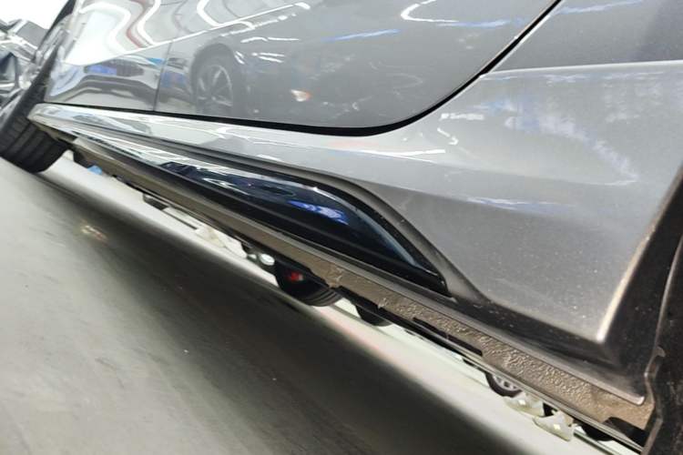 Used Lynk & Co 03 2026 Model 1.5TD DCT Halo Left Side Sill