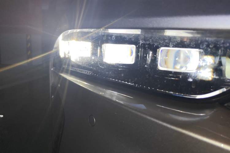 Used Lynk & Co 03 2026 Model 1.5TD DCT Pro Right Front Headlight