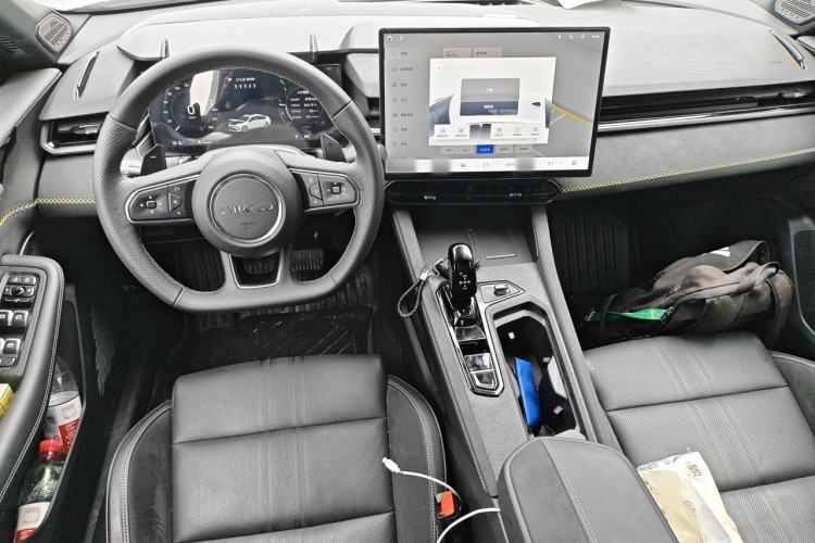 Used Lynk & Co 03 2026 Model 1.5TD DCT Halo Center Console