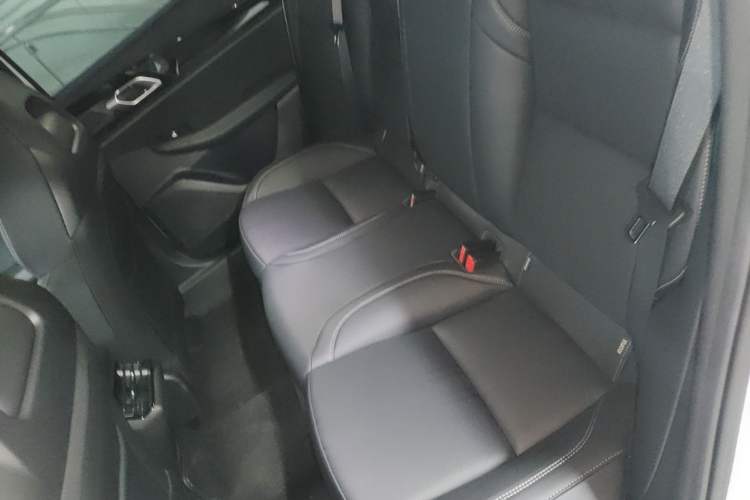 Used Lynk & Co 03 2026 Model 1.5TD DCT Pro Left Rear Seat