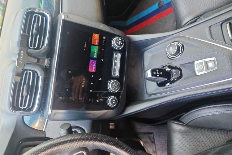 Used Lynk & Co 03 New Energy 2019 1.5T PHEV Pro Audio And AC Panel