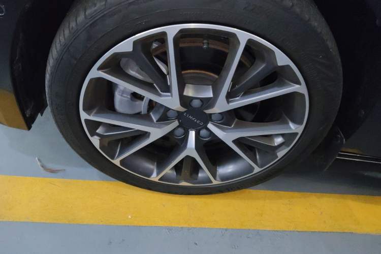 Used Lynk & Co 03 New Energy 2019 1.5T PHEV Pro Exterior 7