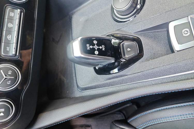 Used Lynk & Co 03 New Energy 2019 1.5T PHEV Pro Gear Lever