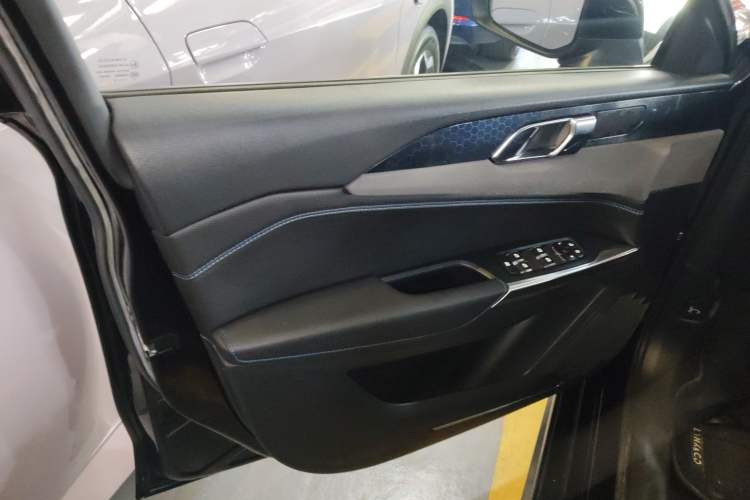 Used Lynk & Co 03 New Energy 2019 1.5T PHEV Pro Interior 7