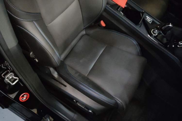 Used Lynk & Co 03 New Energy 2019 1.5T PHEV Pro Right Front Seat