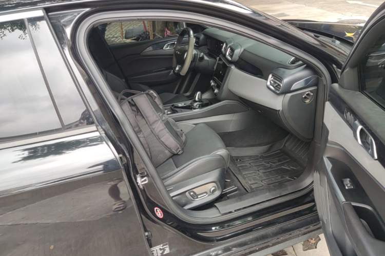 Used Lynk & Co 03 New Energy 2019 1.5T PHEV Pro Right Front Seat