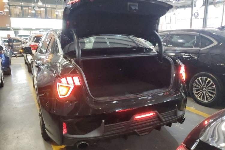 Used Lynk & Co 03 New Energy 2019 1.5T PHEV Pro Trunk