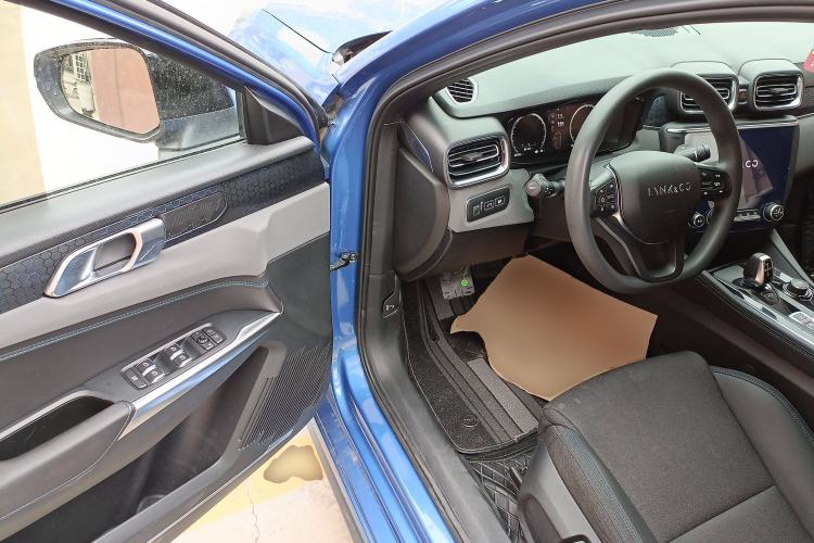 Used Lynk & Co 03 New Energy 2019 1.5T PHEV Interior 3