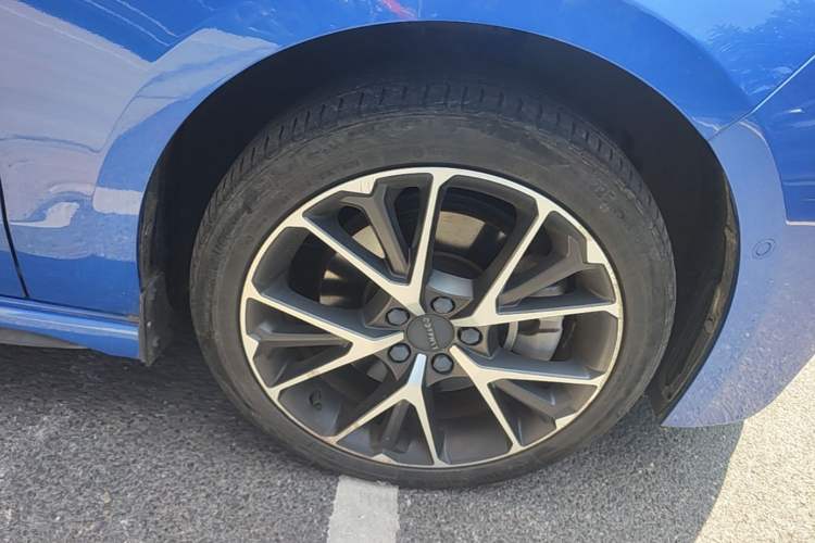Used Lynk & Co 03 New Energy 2019 1.5T PHEV Pro Right Front Wheel Hub