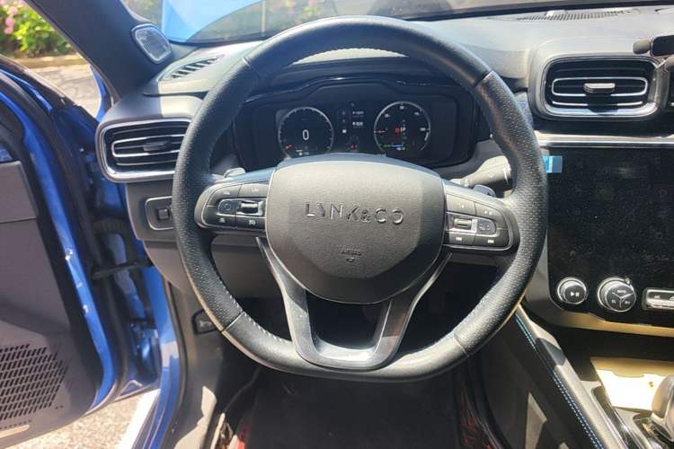 Used Lynk & Co 03 New Energy 2019 1.5T PHEV Pro Steering Wheel