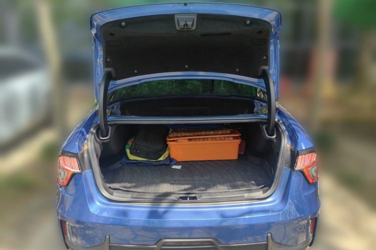 Used Lynk & Co 03 New Energy 2019 1.5T PHEV Pro Trunk
