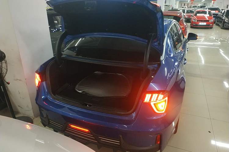 Used Lynk & Co 03 New Energy 2019 1.5T PHEV Pro Trunk