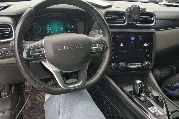 Used Lynk & Co 03 New Energy 2019 1.5T PHEV Pro Center Console
