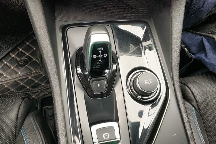 Used Lynk & Co 03 New Energy 2019 1.5T PHEV Pro Gear Lever