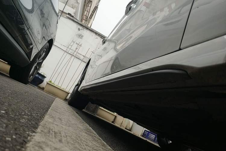 Used Lynk & Co 03 New Energy 2019 1.5T PHEV Pro Right Side Sill