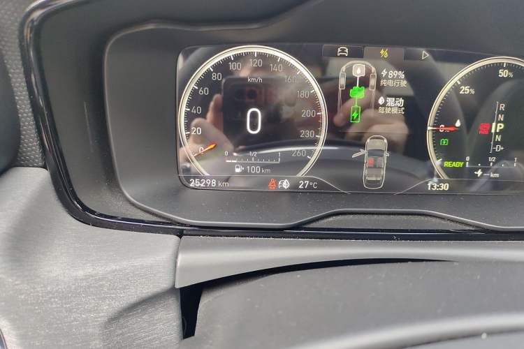 Used Lynk & Co 03 New Energy 2021 1.5T PHEV Pro Odometer Close Up