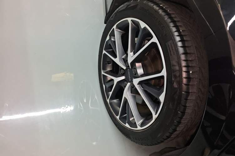Used Lynk & Co 03 New Energy 2021 1.5T PHEV Pro Right Rear Wheel Hub