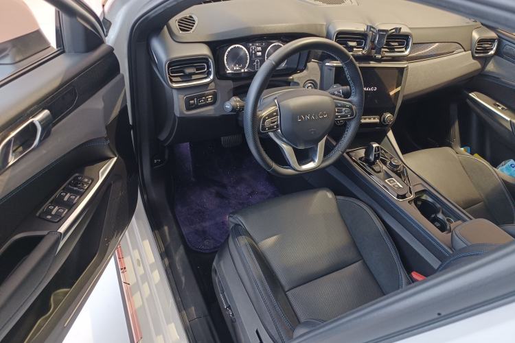 Used Lynk & Co 03 New Energy 2021 1.5T PHEV Pro Interior 3