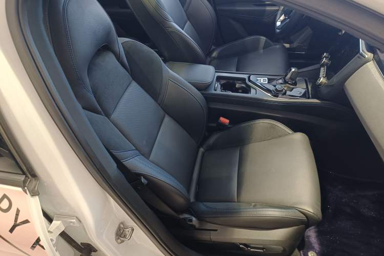 Used Lynk & Co 03 New Energy 2021 1.5T PHEV Pro Right Front Seat