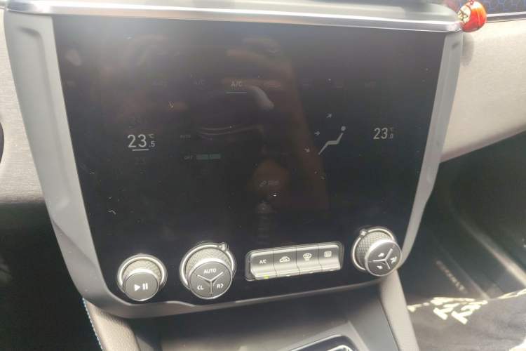 Used Lynk & Co 03 New Energy 2021 1.5T PHEV Pro Audio And AC Panel