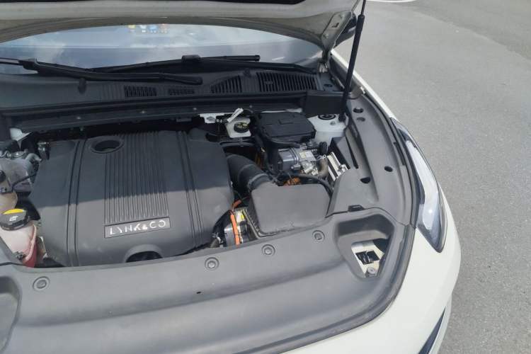 Used Lynk & Co 03 New Energy 2021 1.5T PHEV Pro Engine Bay Left