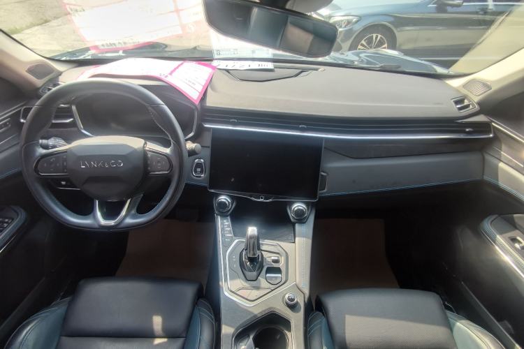 Used Lynk & Co 05 2020 2.0TD Two-Wheel Drive Shine Halo Interior 1