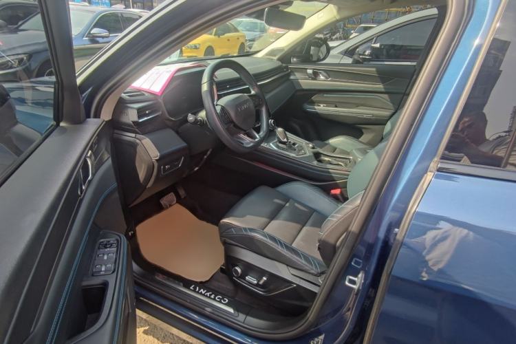 Used Lynk & Co 05 2020 2.0TD Two-Wheel Drive Shine Halo Left Front Seat