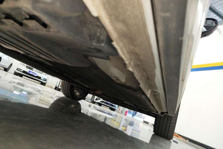 Used Lynk & Co 05 2022 2.0TD Four-Wheel Drive Dynamic Halo Right Side Sill