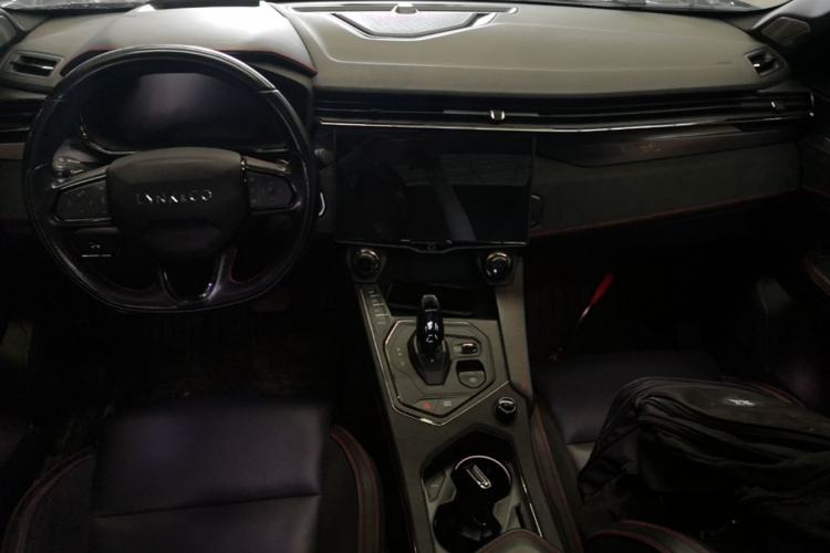 Used Lynk & Co 05 2020 2.0TD Four-Wheel Drive HypeHalo Center Console