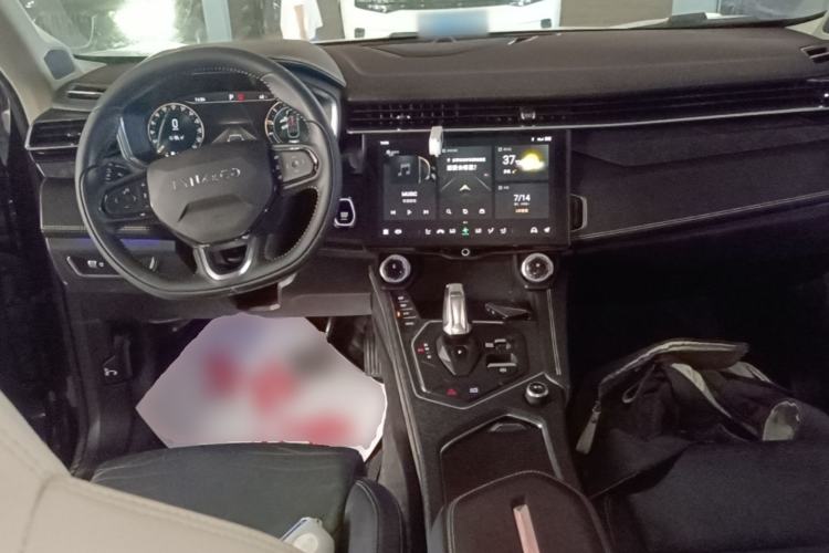 Used Lynk & Co 05 2020 2.0TD Two-Wheel Drive Zhaoyang Plus Center Console