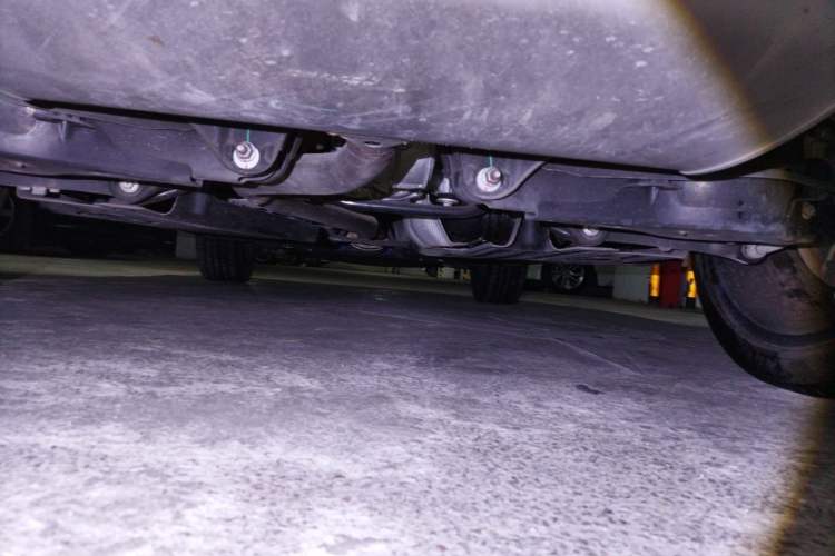Used Lynk & Co 05 2020 2.0TD Four-Wheel Drive HypeHalo Chassis Front
