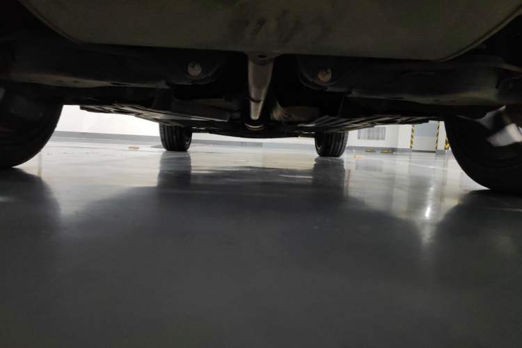 Used Lynk & Co 05 2020 2.0TD Two-Wheel Drive Shine Halo Chassis Rear
