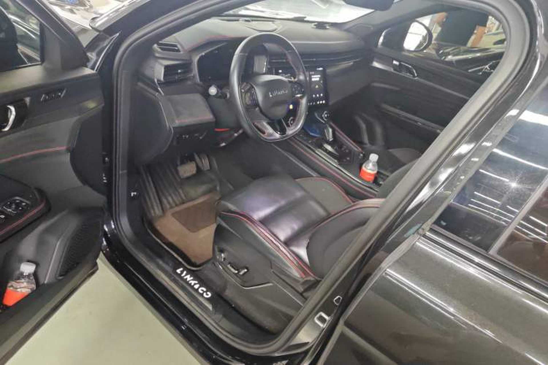 Used Lynk & Co 05 2020 2.0TD Four-Wheel Drive HypeHalo Driver Seat