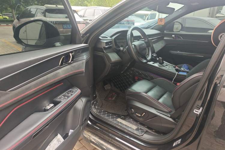 Used Lynk & Co 05 2020 2.0TD Four-Wheel Drive HypeHalo Driver Seat