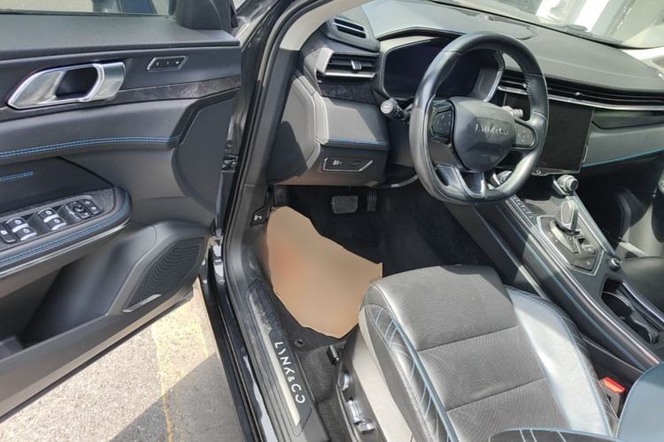 Used Lynk & Co 05 2020 2.0TD Two-Wheel Drive Shine Halo Driver Seat