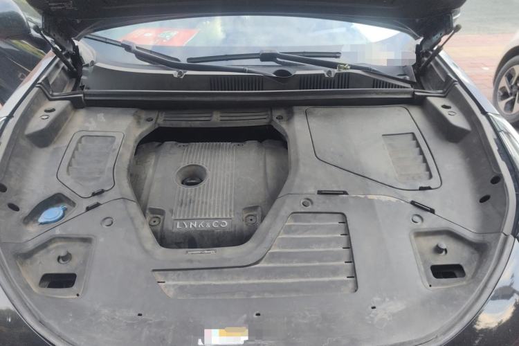 Used Lynk & Co 05 2020 2.0TD Four-Wheel Drive Limited-Edition Timed Release Engine Bay