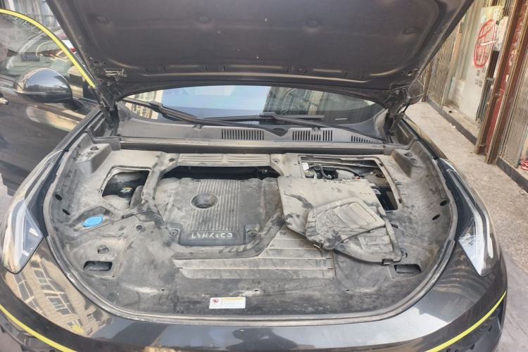 Used Lynk & Co 05 2020 2.0TD Two-Wheel Drive Shine Halo Engine Bay