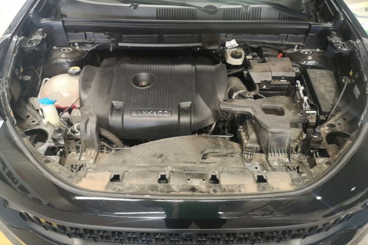 Used Lynk & Co 05 2020 2.0TD Four-Wheel Drive HypeHalo Engine Bay