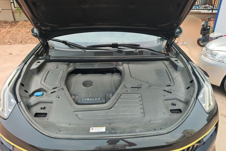 Used Lynk & Co 05 2020 2.0TD Two-Wheel Drive Shine Halo Engine Bay